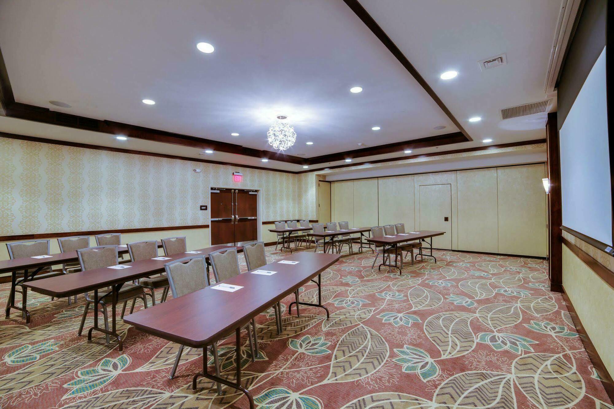 Hampton Inn&Suites Philadelphia/Bensalem Exterior foto